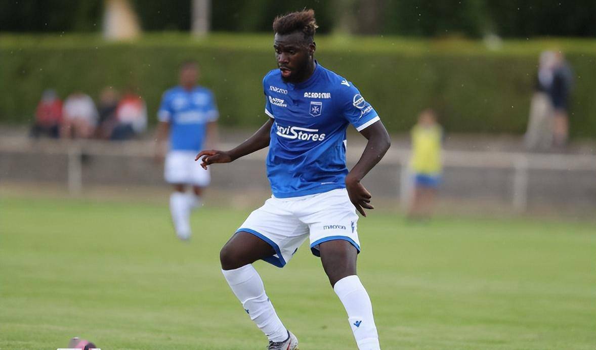 包含非洲篮球锦标赛开启，豪强争霸的词条