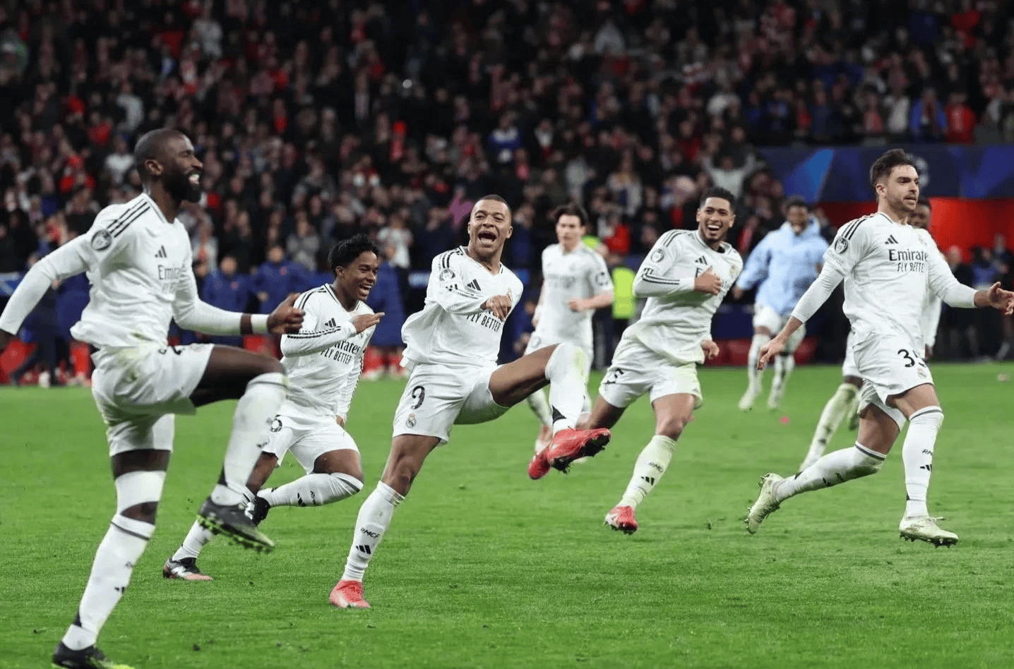 阿森纳击败皇家马德里，冲击欧冠八强的简单介绍