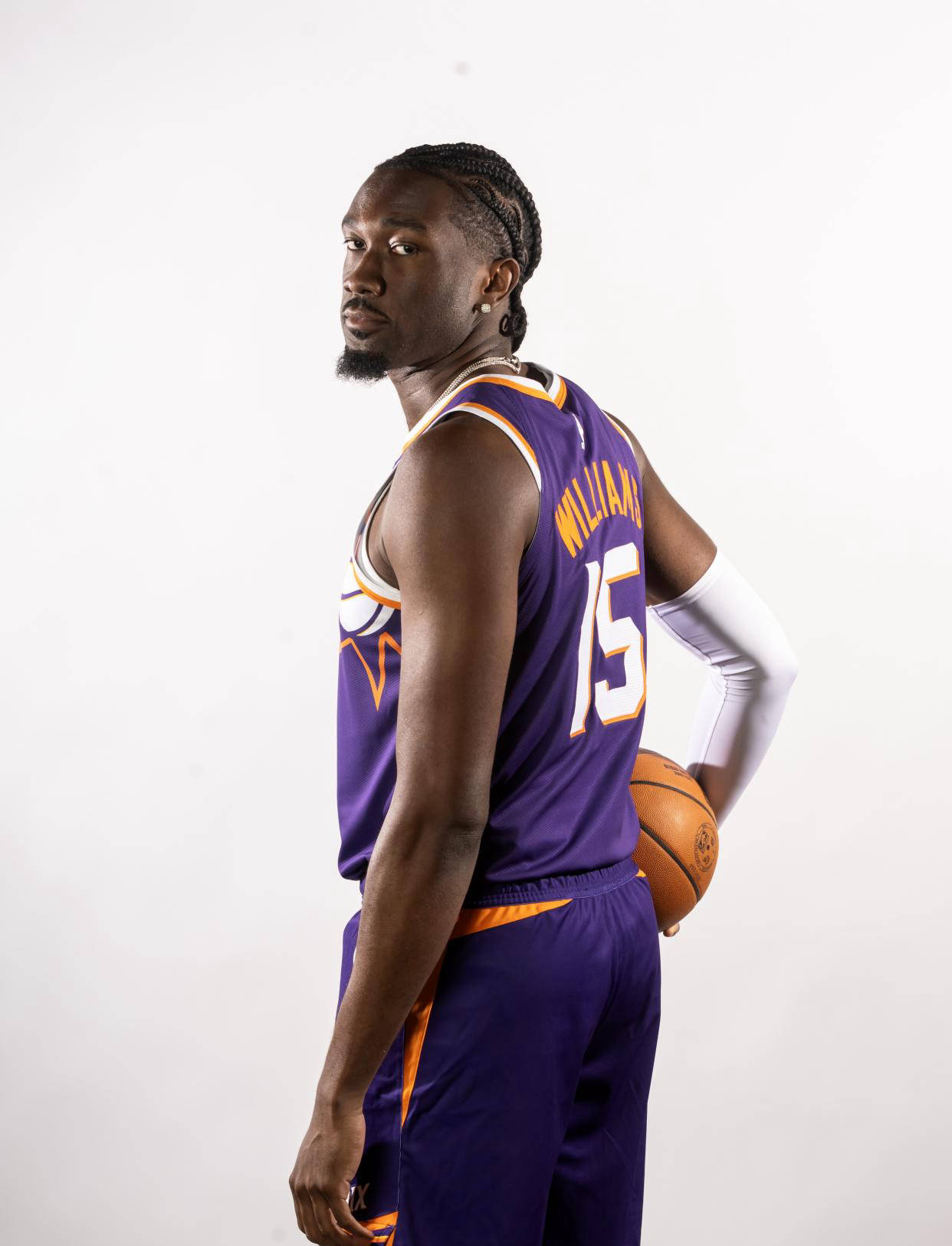 勇士力克尼克斯,布克刷新纪录的简单介绍 勇士力克尼克斯,布克刷新纪录的简单介绍