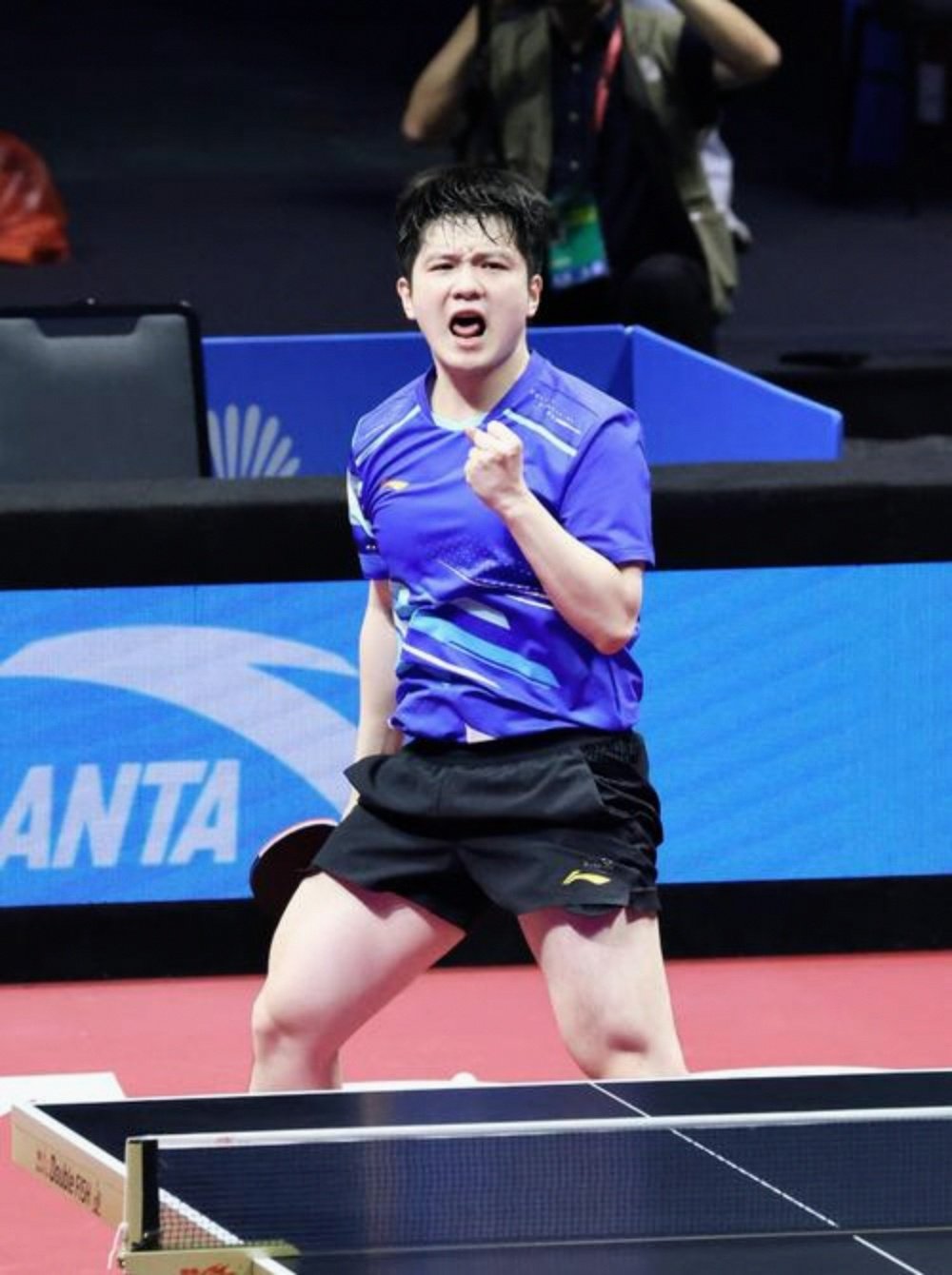 英格兰队绝杀日本队,樊振东统治全场的简单介绍 英格兰队绝杀日本队,樊振东统治全场的简单介绍