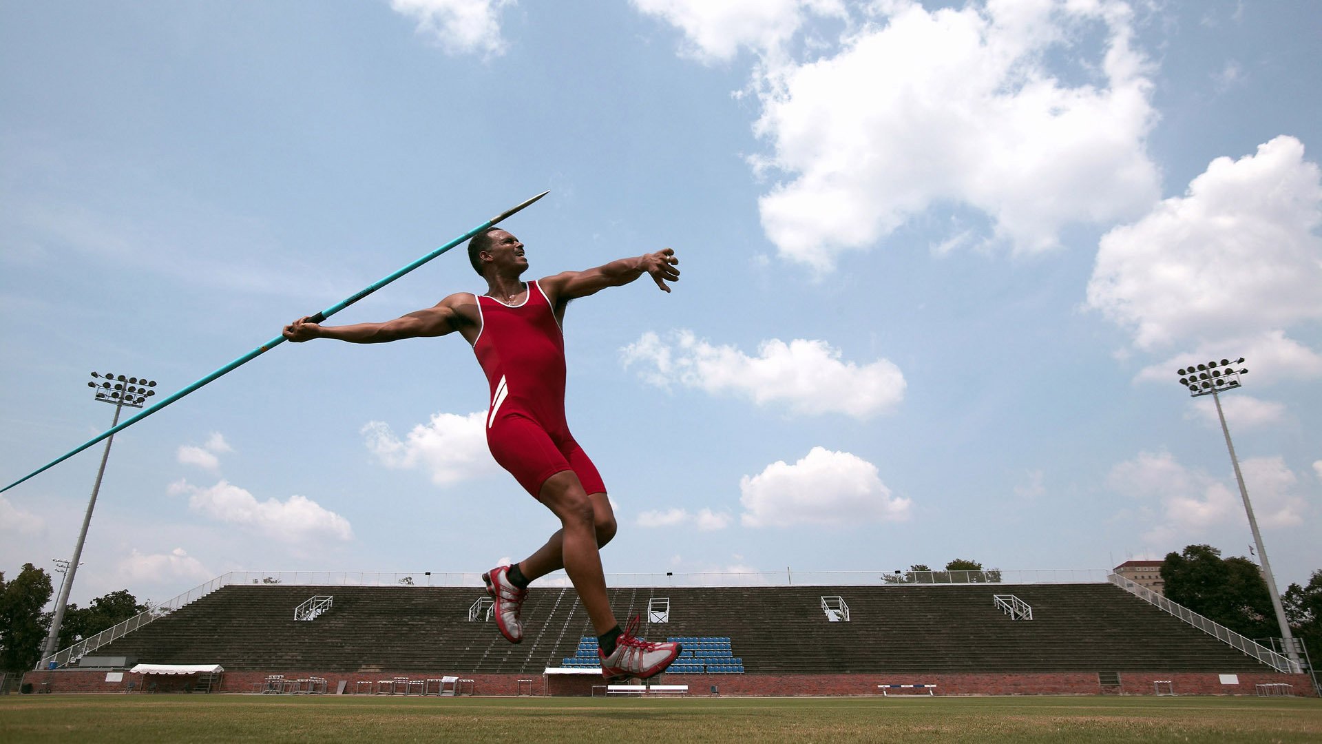 温网逆转联合杯,兹维列夫点燃赛场,诠释网球精神的永恒魅力
